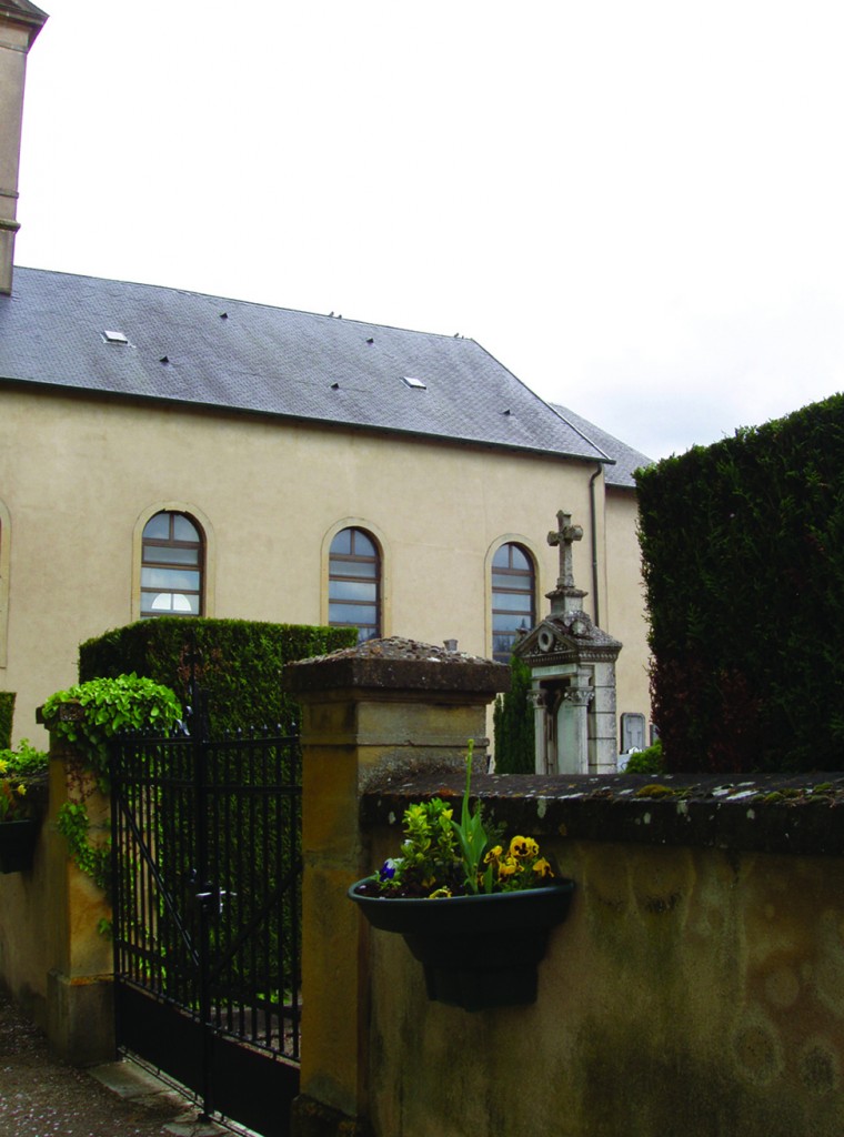 L’église SainteUrsule et son cimetière Les rues de Yutz